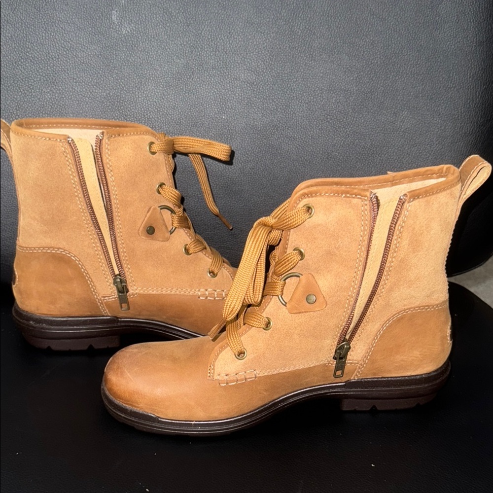 UGG Tan Combat Moto Boots with Lace-Up Design 9.5 - Picture 3 of 7